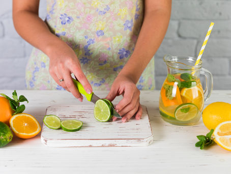 Pít Více Vody a Efektivněji Hubnout: Jak na To?